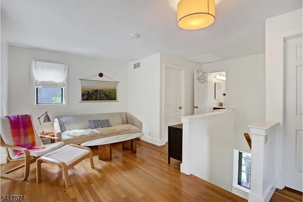 $995,000 | 2 Schoolhouse Lane, Lebanon, NJ 08833