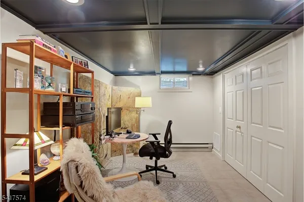 $995,000 | 2 Schoolhouse Lane, Lebanon, NJ 08833