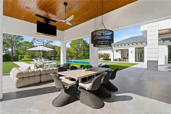 $25,750,000 | 210 Bears Club Drive, Jupiter, FL 33477