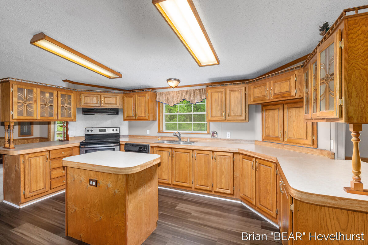 3511 Engle Road Middleville, MI 49333 - Photo 22 of 39