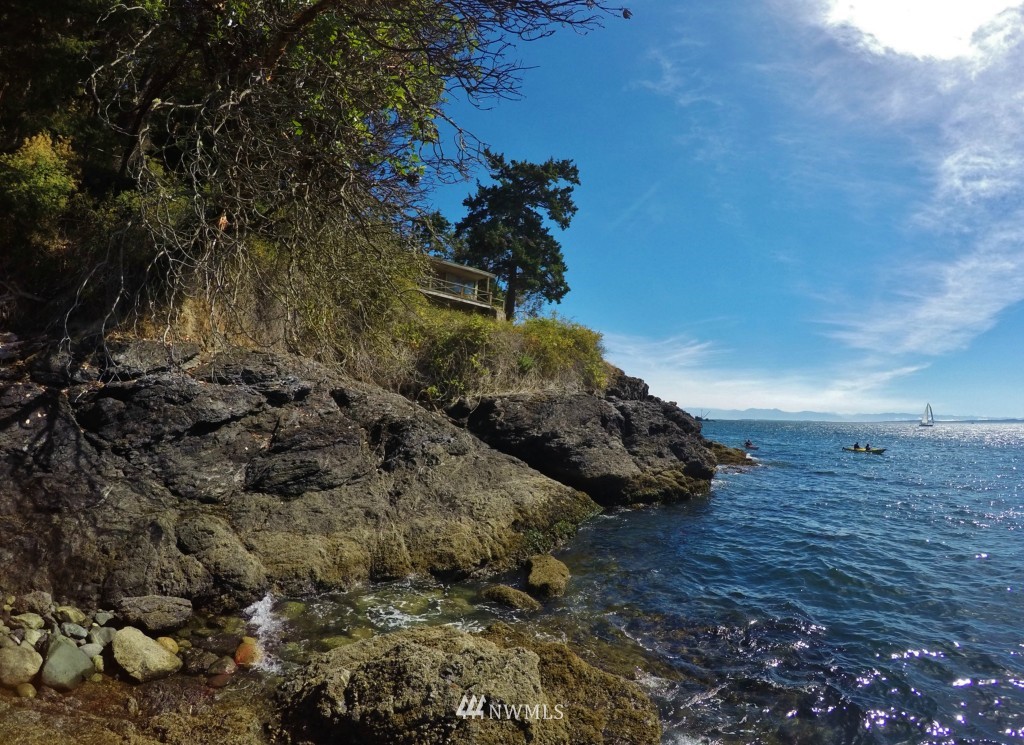 401 Smugglers Cove Road Friday Harbor, WA 98250 - Photo 7 of 19 Gallery Image 7