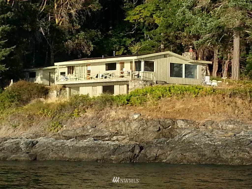 401 Smugglers Cove Road Friday Harbor, WA 98250 - Photo 8 of 19 Gallery Image 8