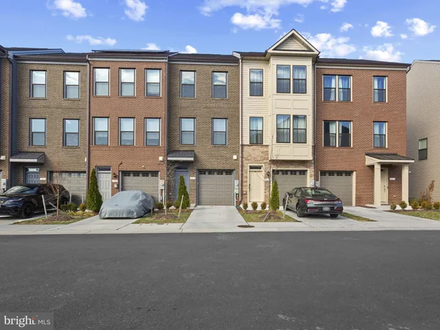 $3,400 | 4810 Vista Glen Lane, Lanham, MD 20706