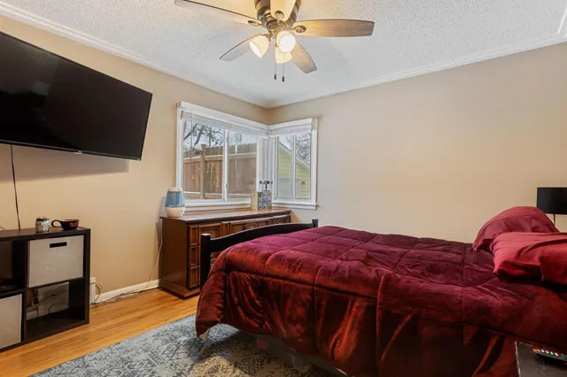 $279,900 | 4819 Hampshire Avenue North, Crystal, MN 55428