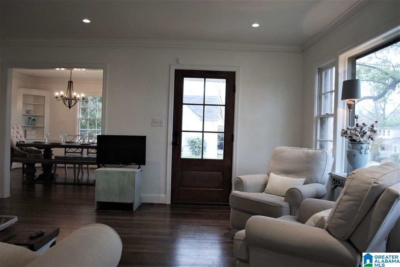 1112 Irving Road Birmingham, AL 35209 - Photo 5 of 36