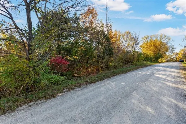 $25,000 | South Shore Drive, Excelsior Springs, MO 64024