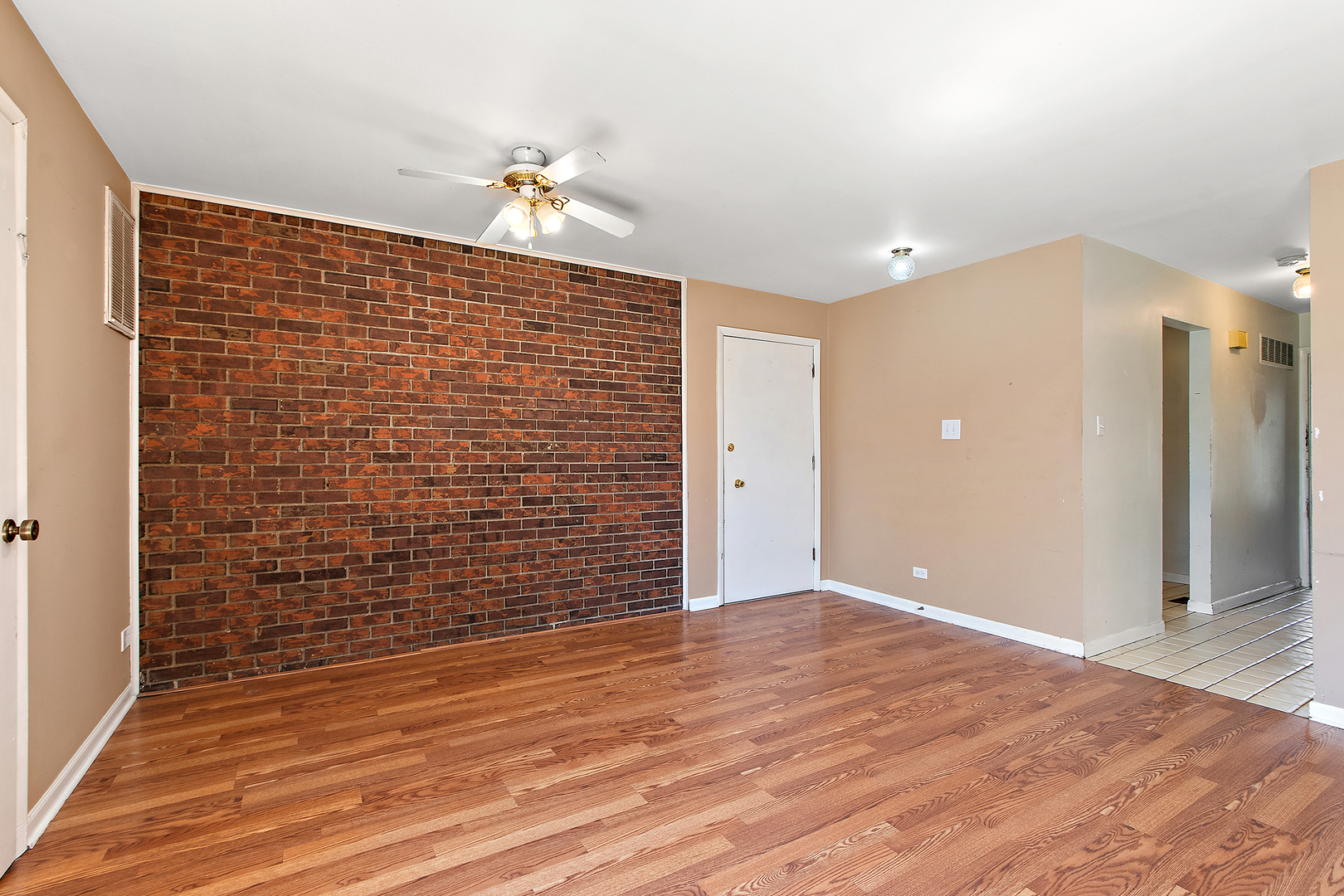 1100 Holbrook Road, Unit K Homewood, IL 60430 - Photo 4 of 16 Gallery Image 4