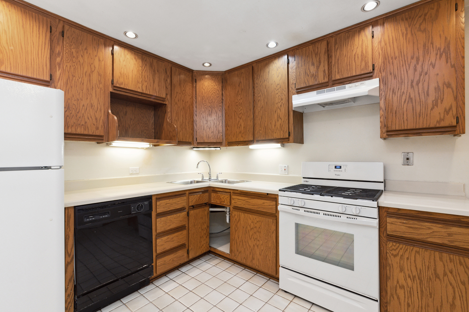 1100 Holbrook Road, Unit K Homewood, IL 60430 - Photo 5 of 16 Gallery Image 5