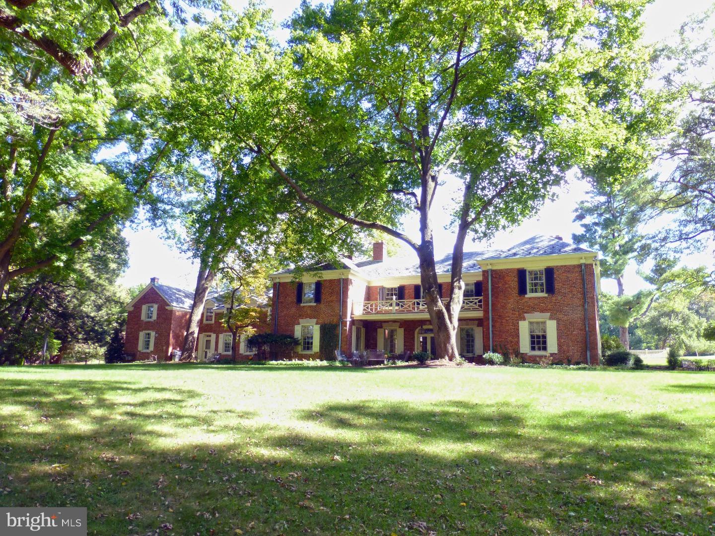 1629 Museum Road Wyomissing, PA 19610 - Photo 1 of 25 Exterior Side