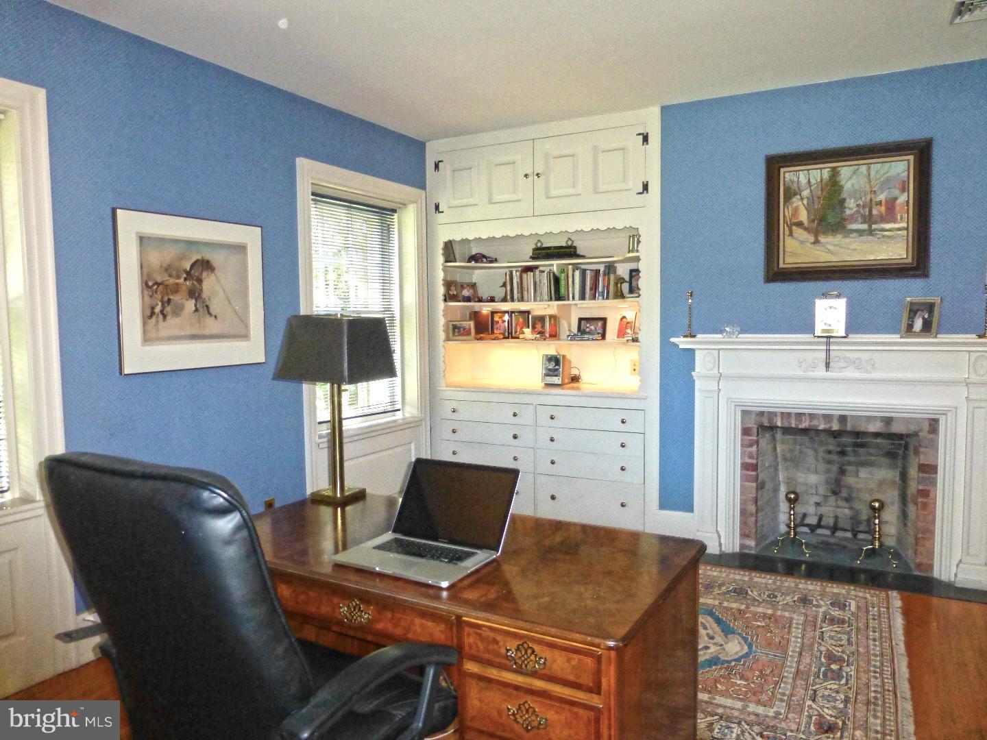 1629 Museum Road Wyomissing, PA 19610 - Photo 21 of 25 Office / Study