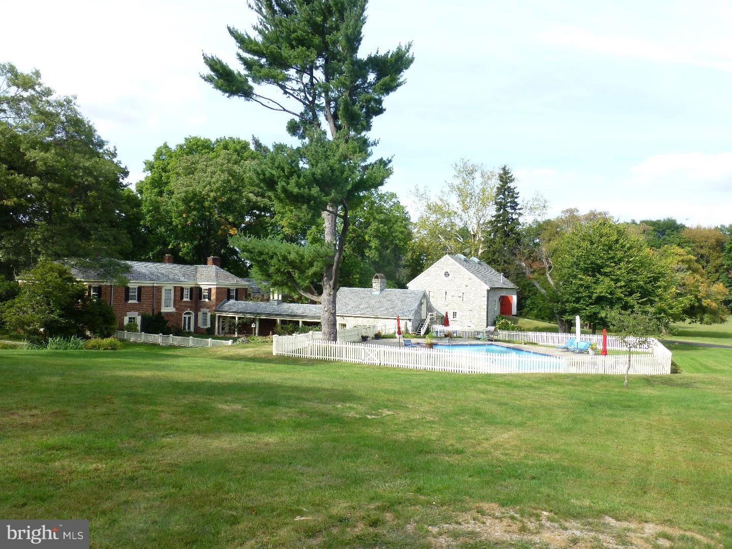 1629 Museum Road Wyomissing, PA 19610 - Photo 5 of 25 Exterior
