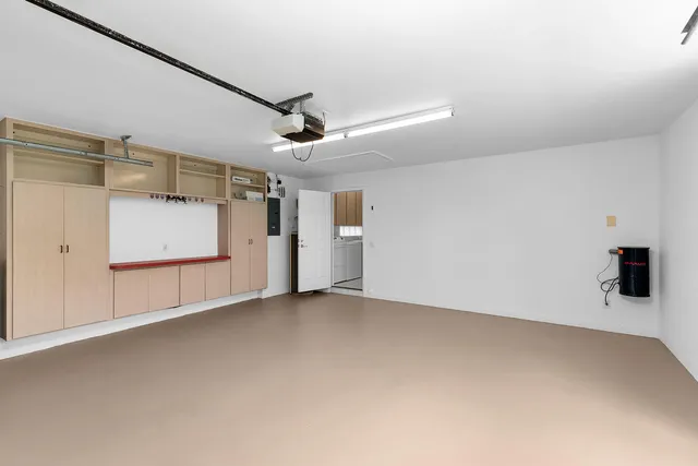 $644,900 | 3850 Huelva Court, Naples, FL 34109