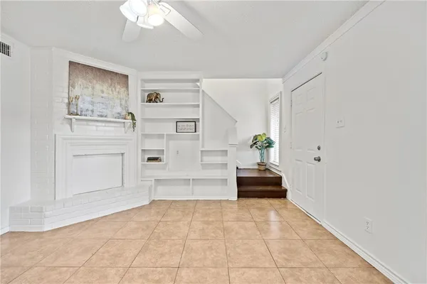 $1,200 | 6702 Everhart Road, Unit H104, Corpus Christi, TX 78413