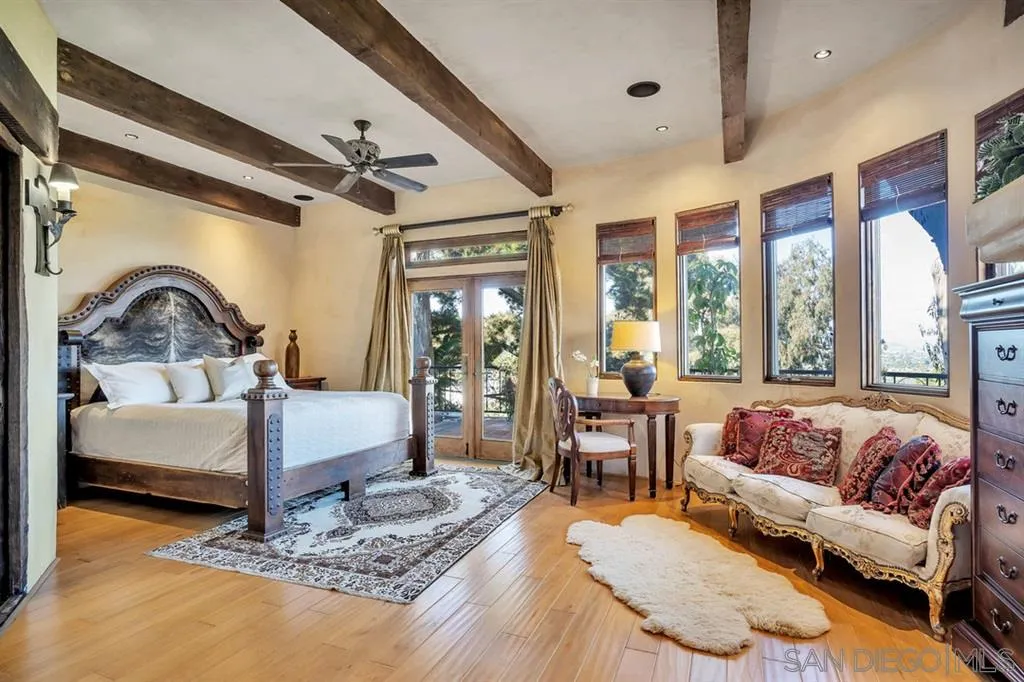5851 Soledad Mountain Road La Jolla, CA 92037 - Photo 12 of 25 Gallery Image 12