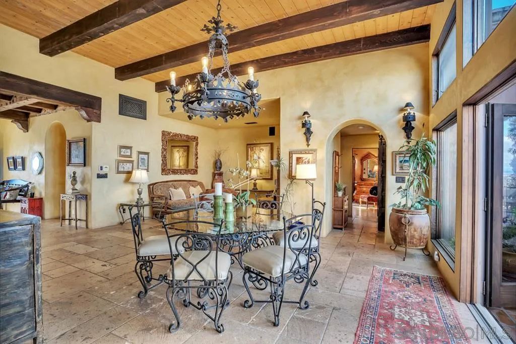 5851 Soledad Mountain Road La Jolla, CA 92037 - Photo 6 of 25 Gallery Image 6