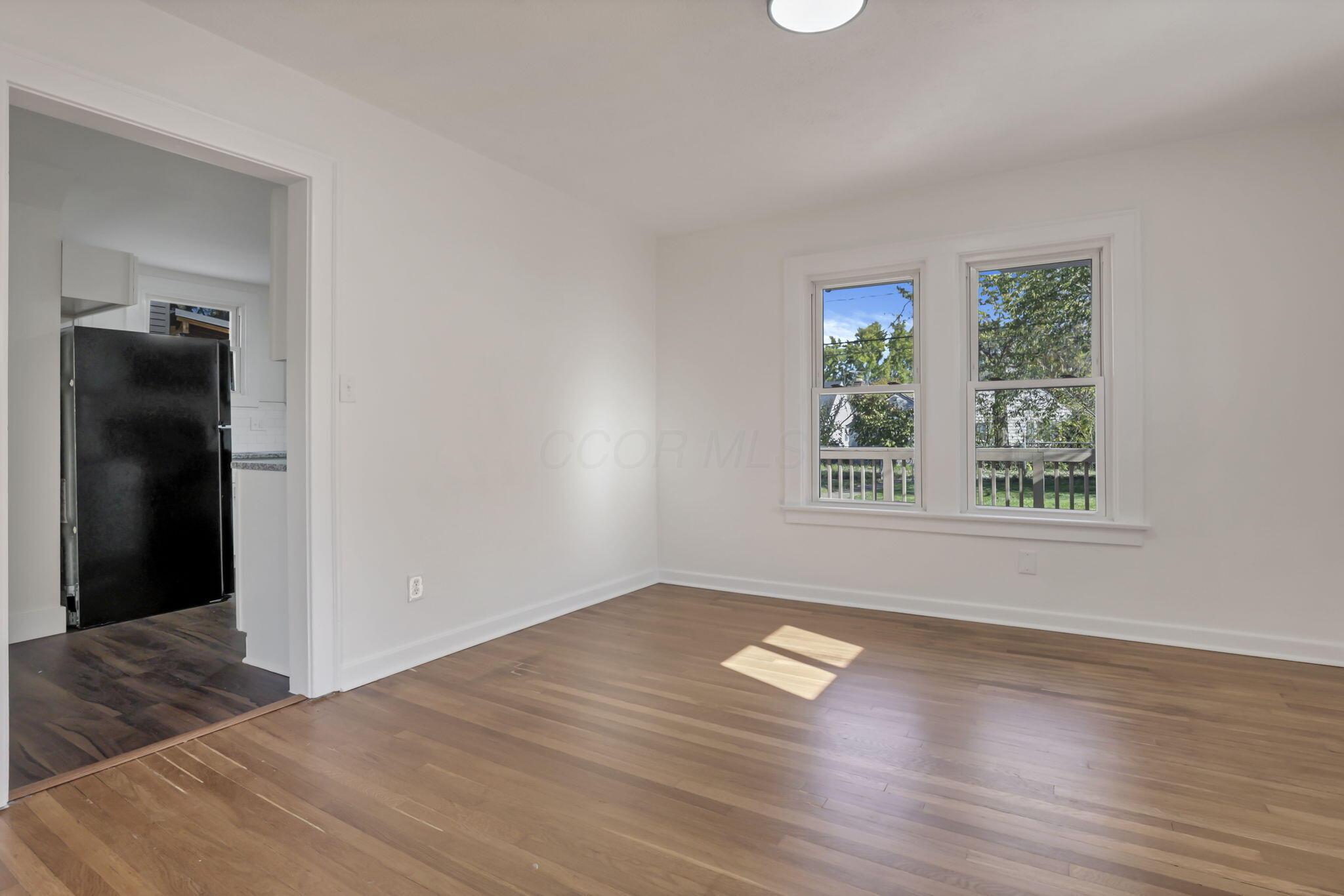 328 Demorest Road Columbus, OH 43204 - Photo 20 of 81 Dining Room