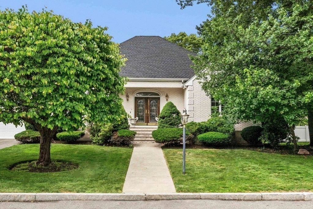 5 Concord Road Stoneham, MA 02180 - Photo 3 of 34