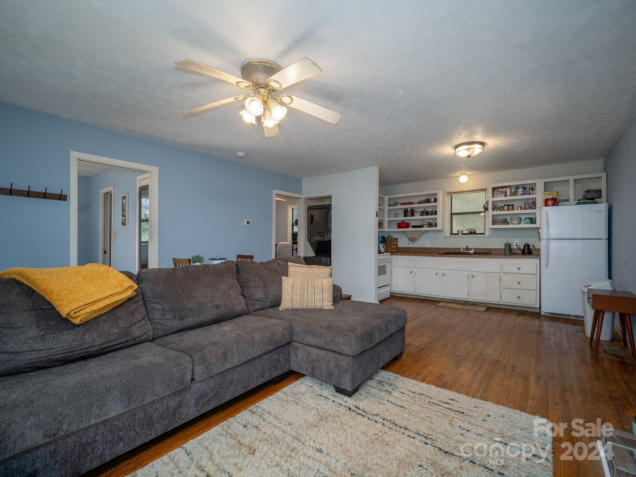 76 Lake Sega Circle Road Brevard, NC 28712 - Photo 12 of 48 Gallery Image 12