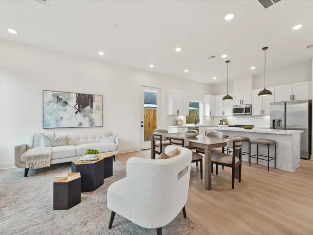 $299,990 | 243 Rebecca Street, Unit E, Houston, TX 77022