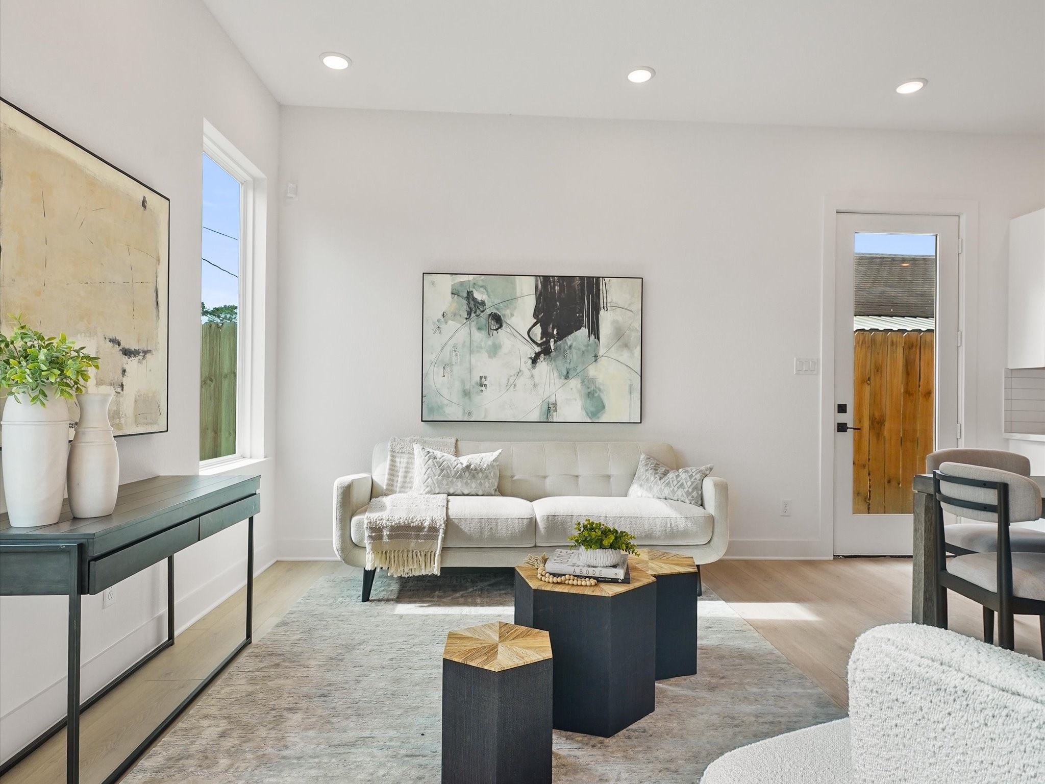 243 Rebecca Street, Unit E Houston, TX 77022 - Photo 6 of 25