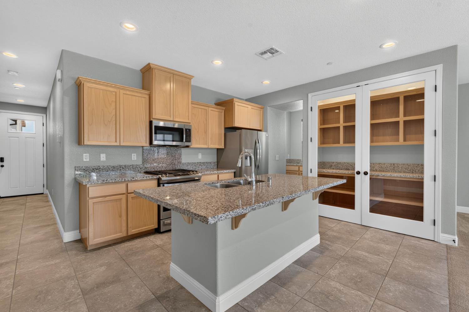 656 Bartonville Road Lincoln, CA 95648 - Photo 3 of 51
