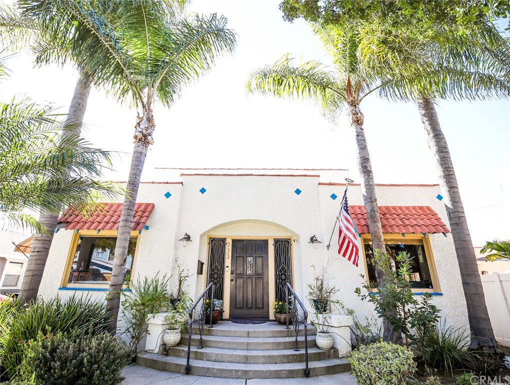 Beautiful View of Front Home