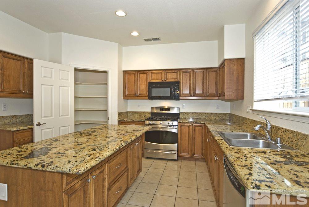 3740 Coastal Street Reno, NV 89512 - Photo 3 of 25 Photo 3