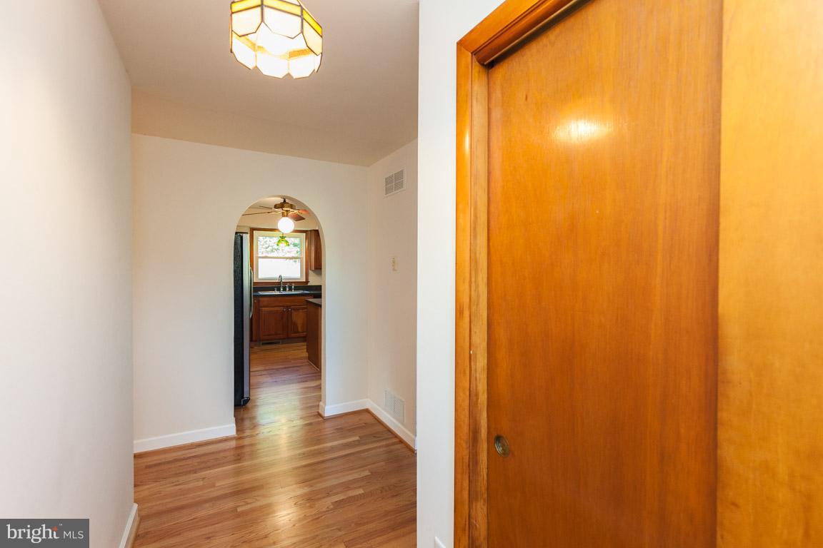 3645 Old Hanover Road Westminster, MD 21158 - Photo 5 of 30 Interior (General)