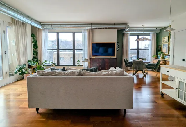 $210,000 | 15 East Franklin Avenue, Unit 301, Minneapolis, MN 55404