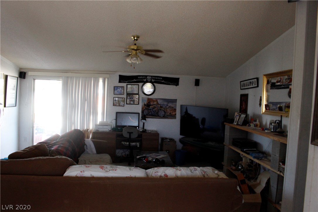 4580 Horn Road Pahrump, NV 89048 - Photo 11 of 34 Gallery Image 11