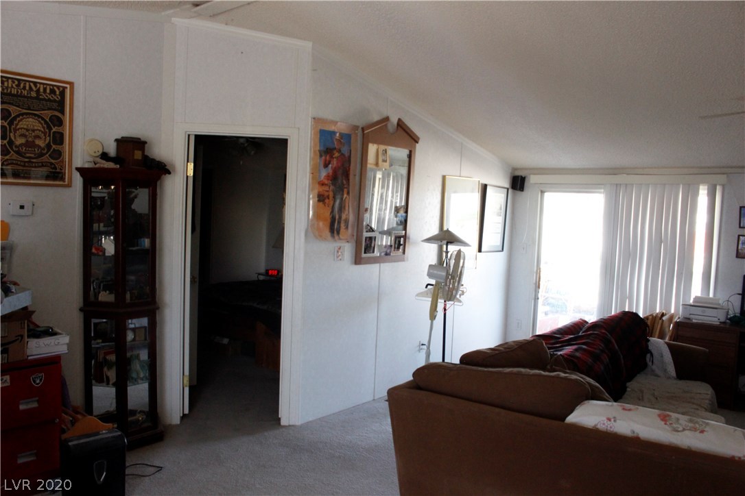 4580 Horn Road Pahrump, NV 89048 - Photo 10 of 34 Gallery Image 10