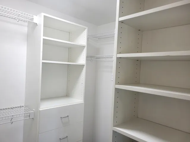 $2,580 | 3451 North Carriageway Drive, Unit 203, Arlington Heights, IL 60004