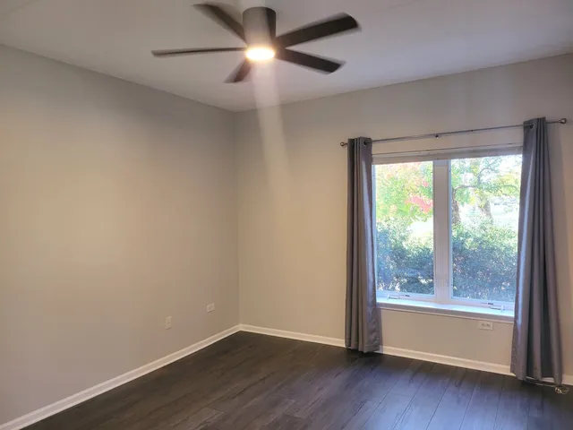 $2,580 | 3451 North Carriageway Drive, Unit 203, Arlington Heights, IL 60004