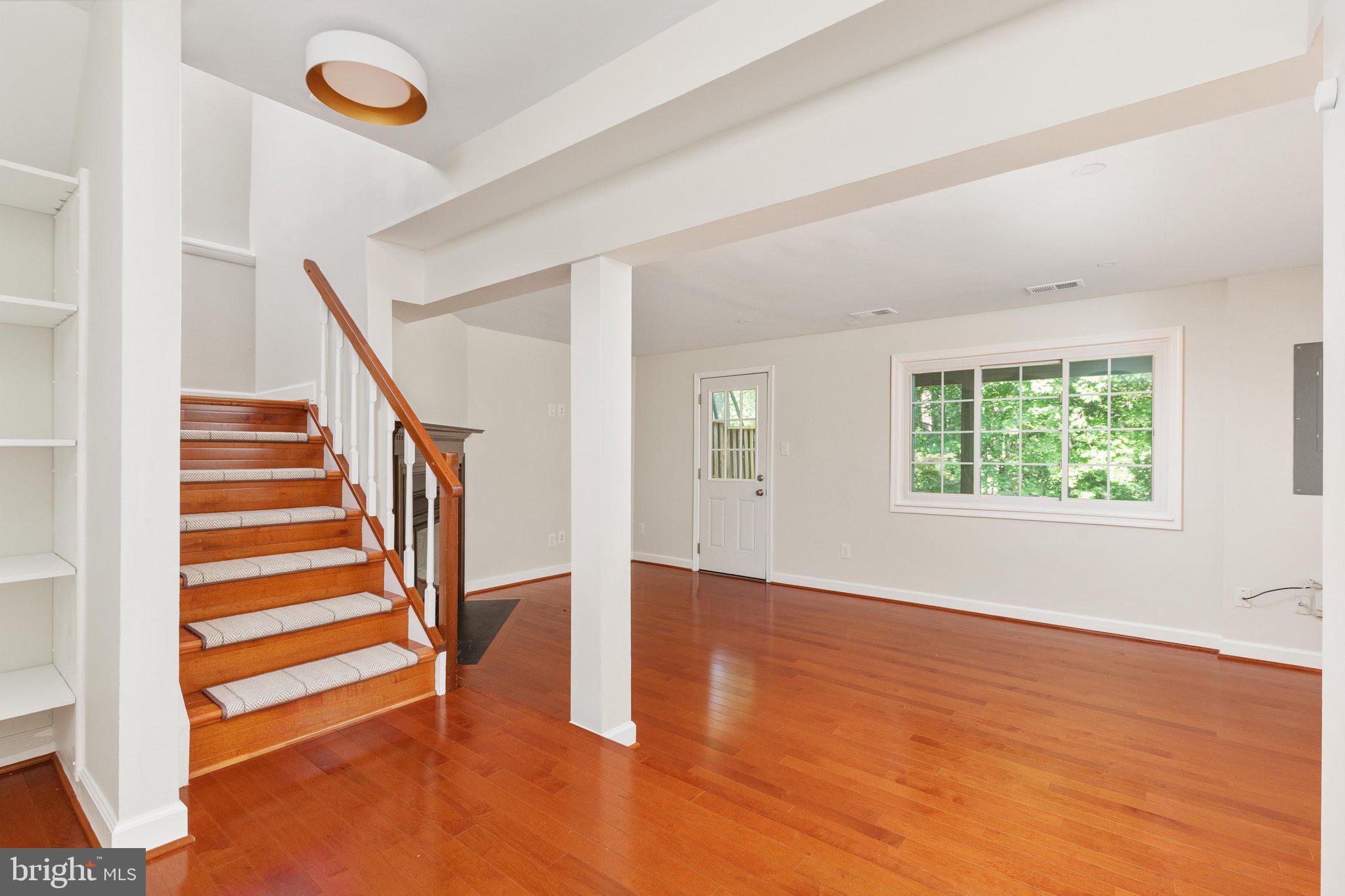 10927 Harpers Square Court Reston, VA 20191 - Photo 28 of 43 2E6A2690_10927 Harpers Square Ct - Absolute Altitu