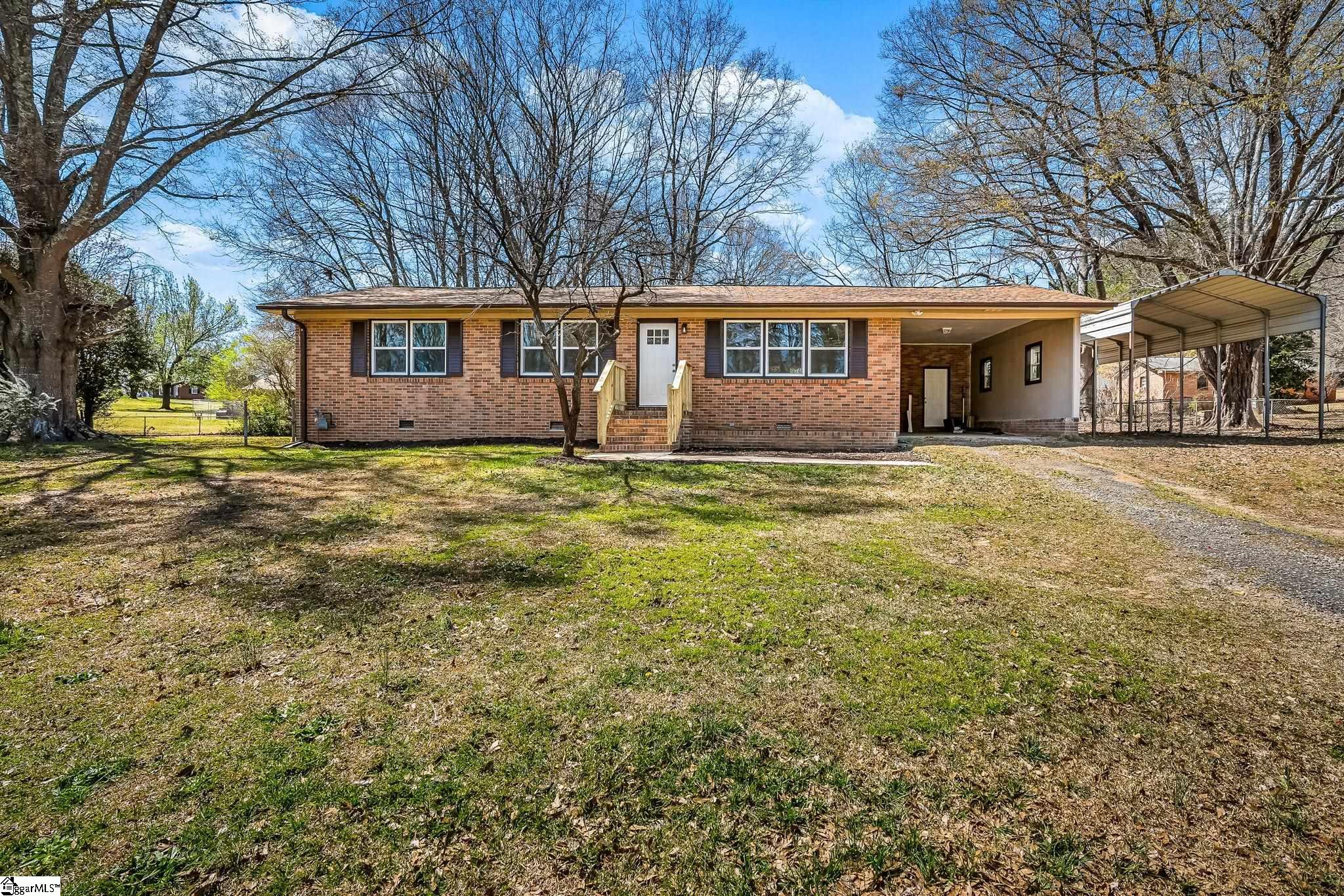 626 Secona Road Pickens, SC 29671 - Photo 3 of 32 Gallery Image 3