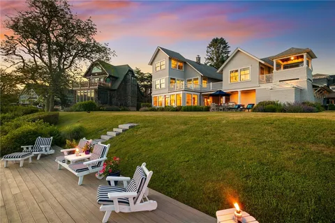 $1,995,000 | 19 Teal Drive, South Kingstown, RI 02879