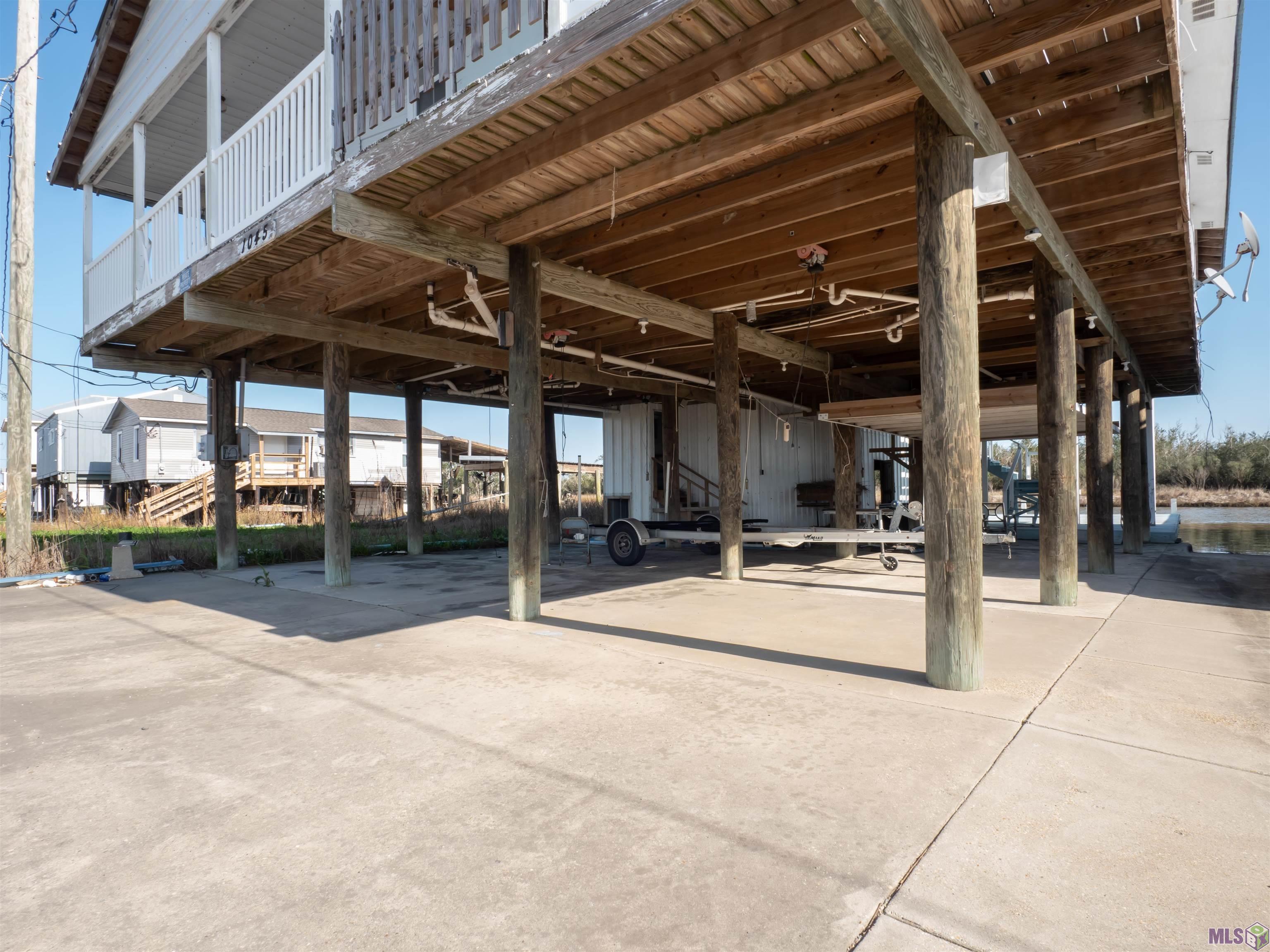 1045 Four Point Road Dulac, LA 70353 - Photo 7 of 24 Gallery Image 7