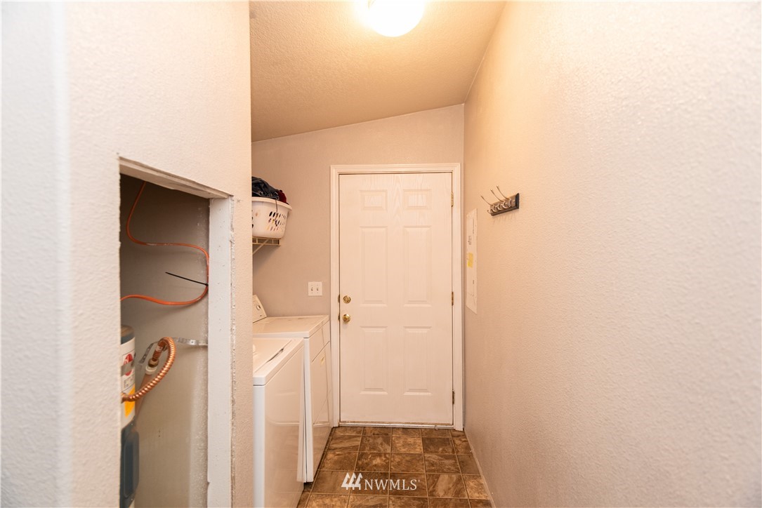 494 Dluhosh Road Onalaska, WA 98570 - Photo 12 of 17 Gallery Image 12