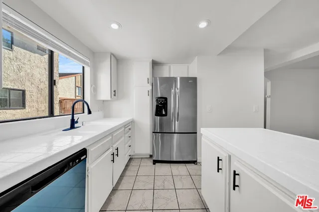 $3,400 | 2333 241st Street, Unit 3, Lomita, CA 90717