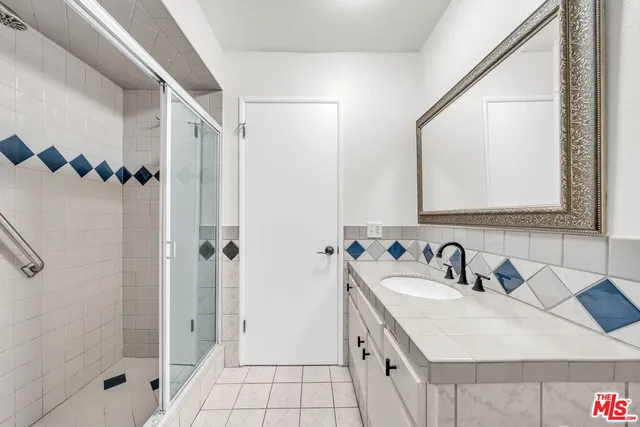 $3,400 | 2333 241st Street, Unit 3, Lomita, CA 90717