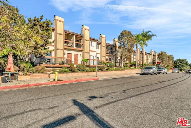 $3,400 | 2333 241st Street, Unit 3, Lomita, CA 90717