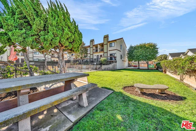 $3,400 | 2333 241st Street, Unit 3, Lomita, CA 90717