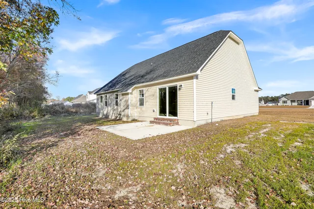 $321,900 | 309 Cotton Hl Place, Unit LOT 91, Hubert, NC 28539