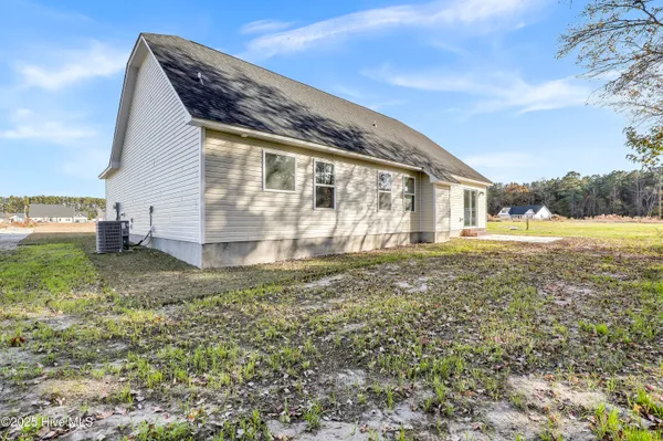 $323,900 | 309 Cotton Hl Place, Unit LOT 91, Hubert, NC 28539