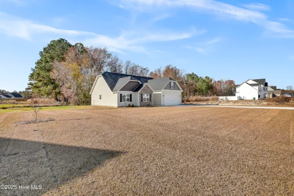 $323,900 | 309 Cotton Hl Place, Unit LOT 91, Hubert, NC 28539