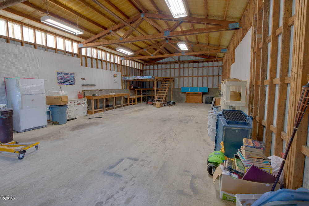 860 Northeast Wagon Road Toledo, OR 97391 - Photo 23 of 24 Inside garage .