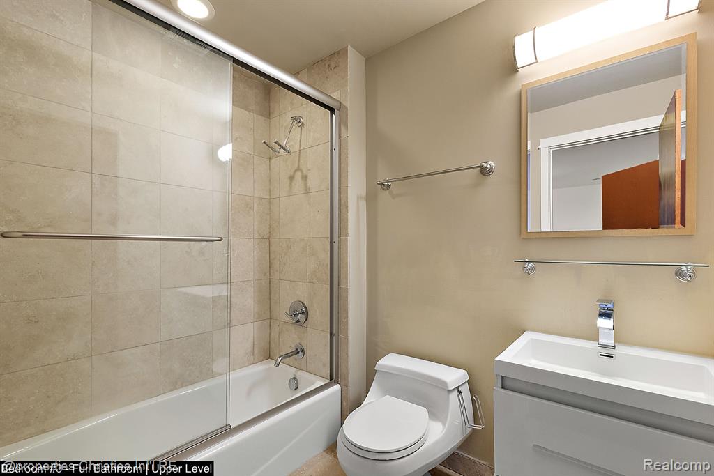 155 Endicott Road Bloomfield Hills, MI 48304 - Photo 38 of 65