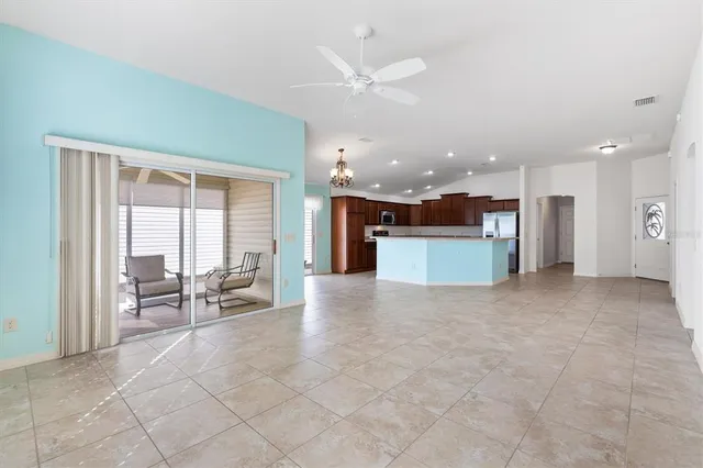 $399,999 | 2610 Lindewood Street, The Villages, FL 32163