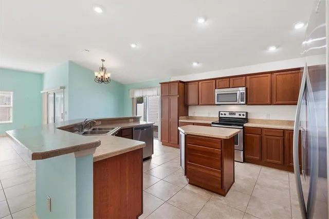 $399,999 | 2610 Lindewood Street, The Villages, FL 32163