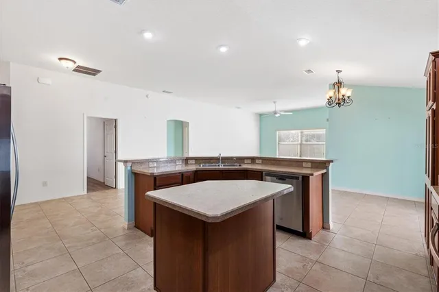 $399,999 | 2610 Lindewood Street, The Villages, FL 32163